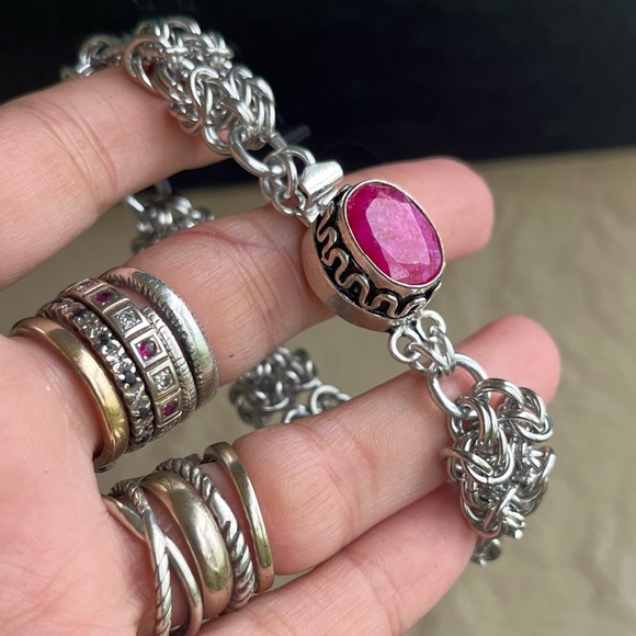 Maille stainless steel indian ruby bracelet . Handmade chain & ruby gem clasp - Picture 7 of 16
